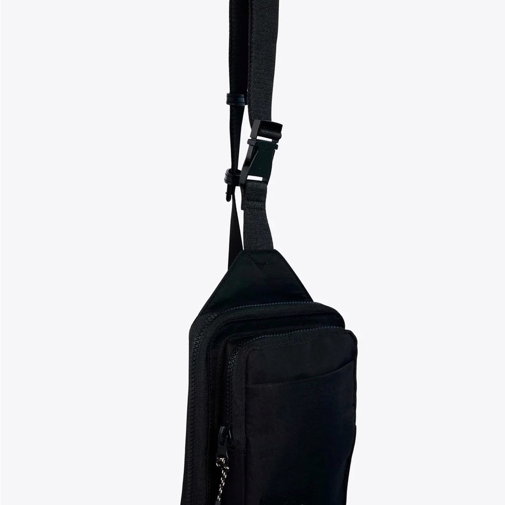 BEIS Black Adjustable sports sling bag